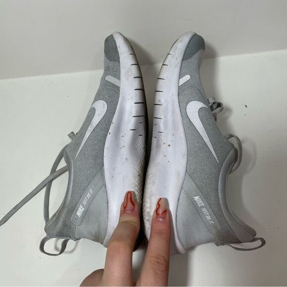 Nike Flex Experience Silver Athletic Running Shoes - Picture 6 of 8